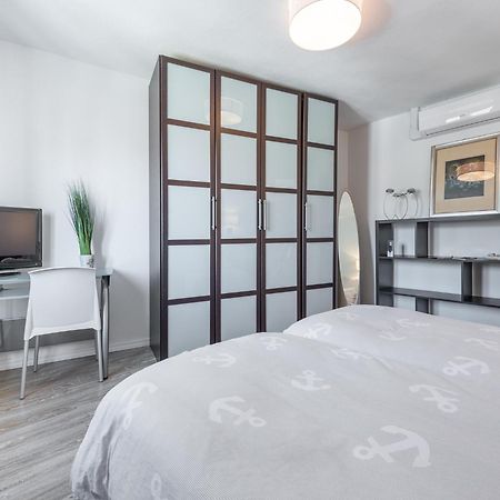 Casa Alla Marina Del Porto Di Cagliari Apartment Екстериор снимка