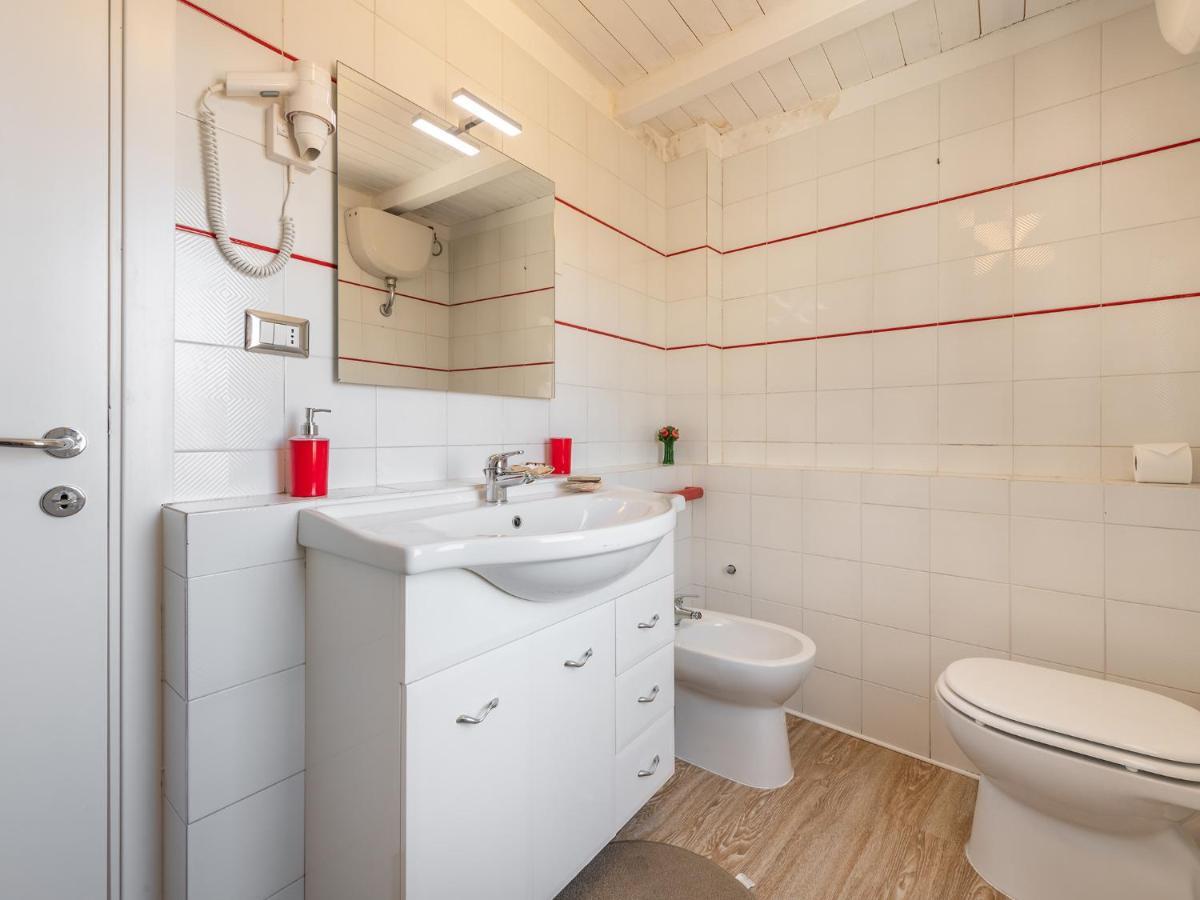 Casa Alla Marina Del Porto Di Cagliari Apartment Екстериор снимка