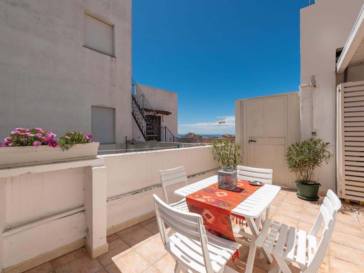 Casa Alla Marina Del Porto Di Cagliari Apartment Екстериор снимка