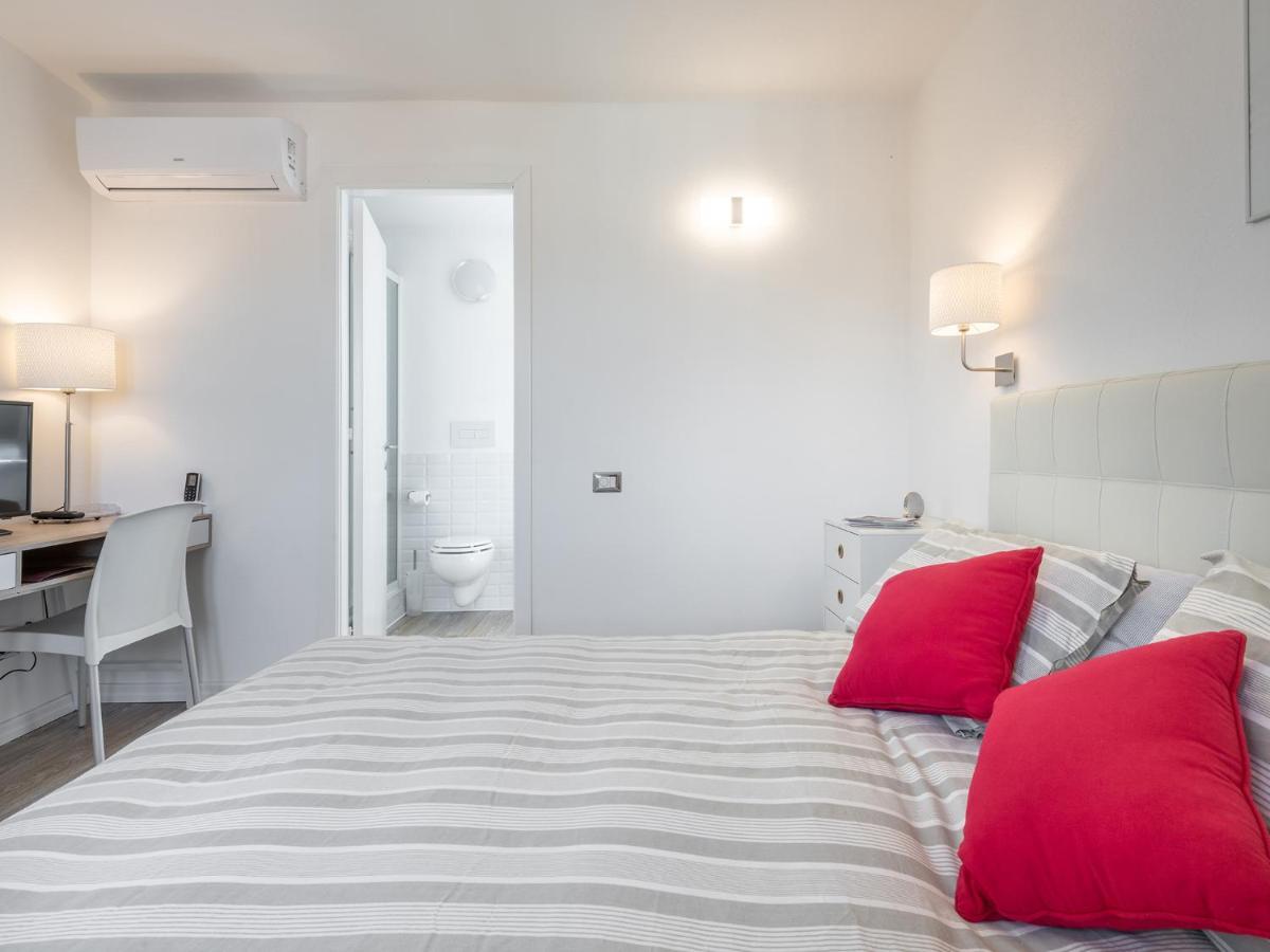 Casa Alla Marina Del Porto Di Cagliari Apartment Екстериор снимка